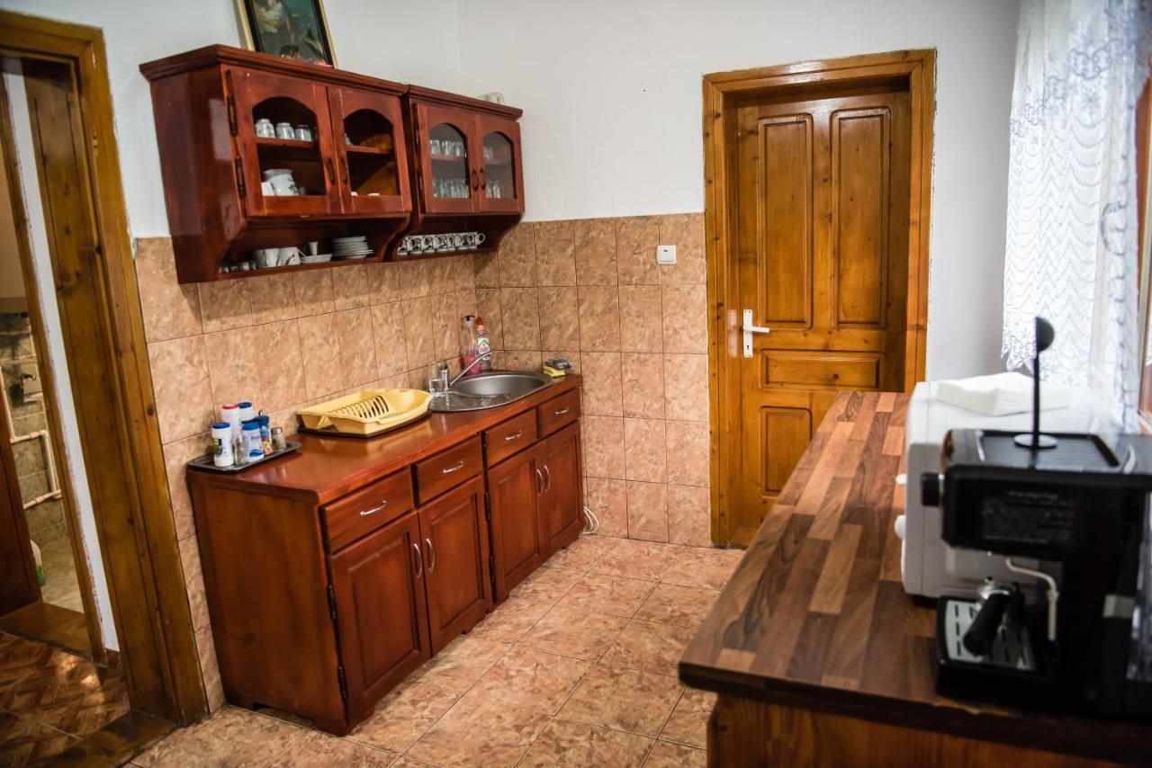 Pensiunea Amalia Gîrda de Sus Exteriör bild