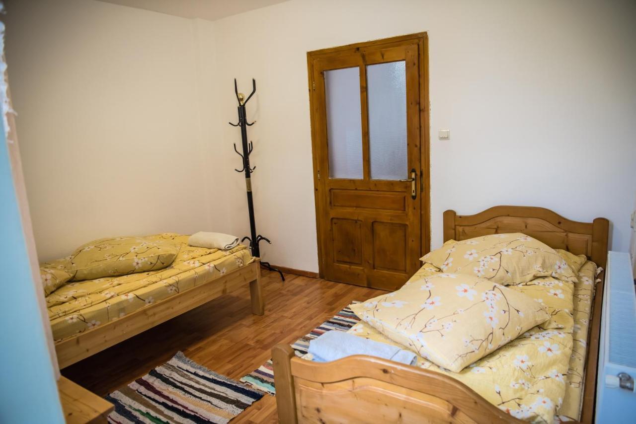 Pensiunea Amalia Gîrda de Sus Exteriör bild